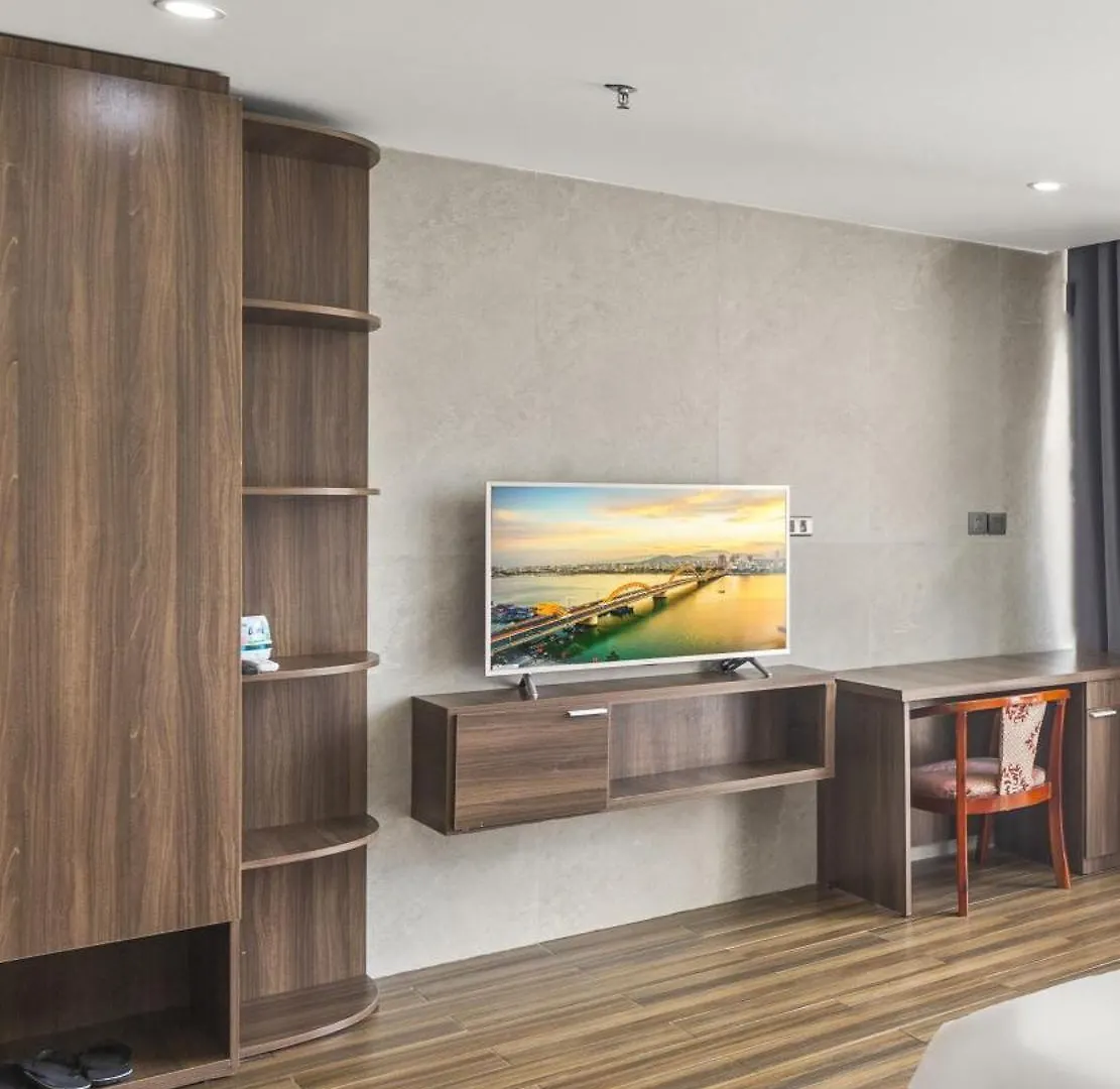 Sea Hotel & Apartment Дананг