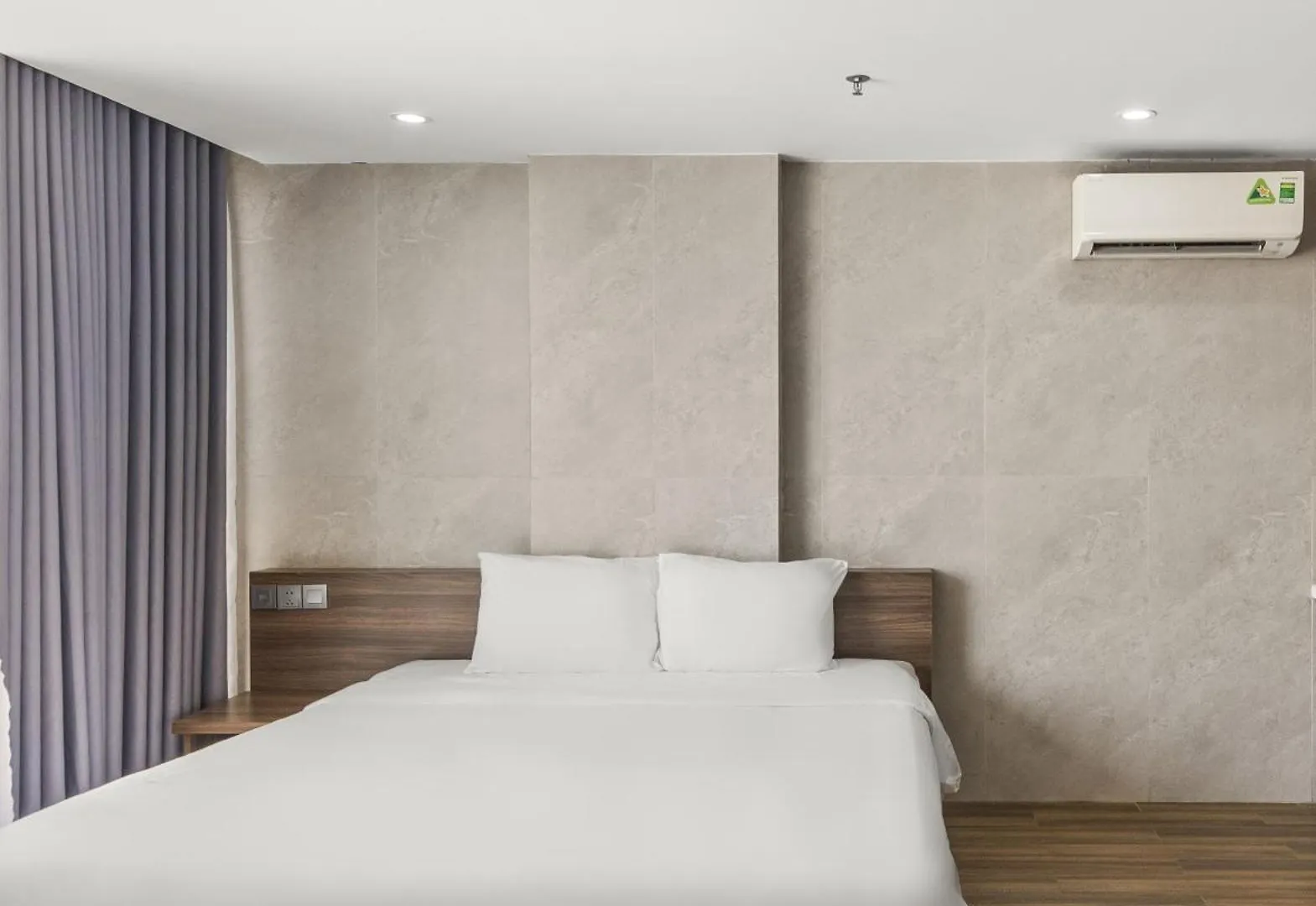 Sea Hotel & Apartment Дананг Вьетнам